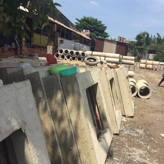 Bệ bê tông đúc sẵn